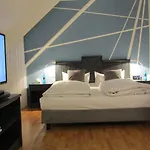 ホテル Art-hotel 3*