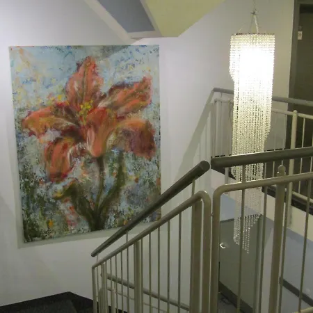 Отель Art-hotel Эрланген