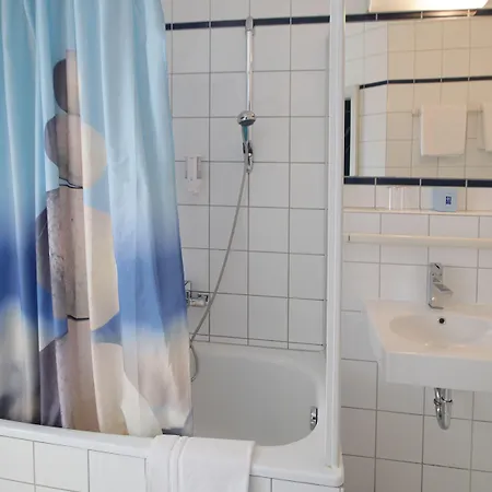 Hotell Art-hotel 3*