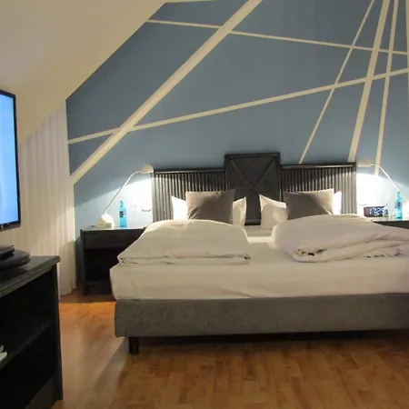Hotell Art-hotel 3*