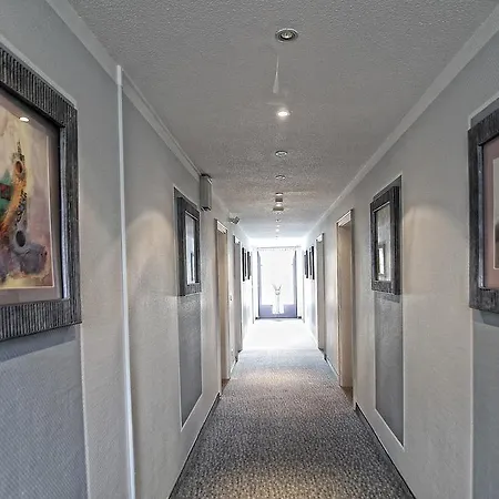 Отель Art-hotel 3*