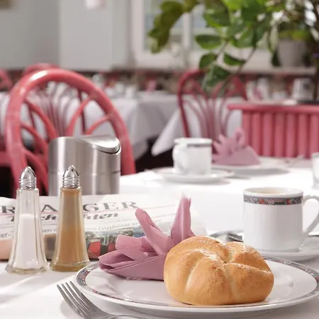 Hotell Art-hotel